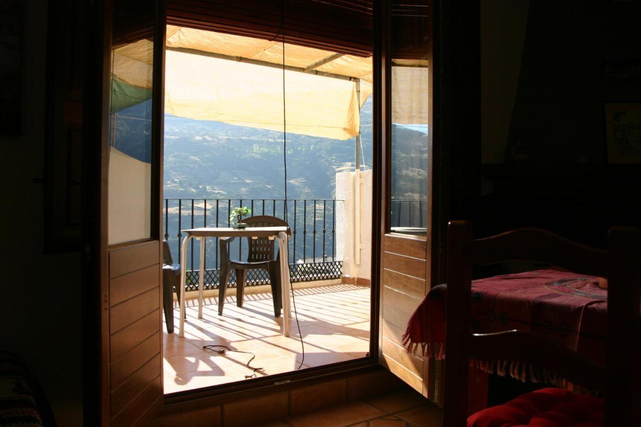 Apartamentos Y Casas Rurales Las Terrazas De La Alpujarra บูบิยอน ภายนอก รูปภาพ