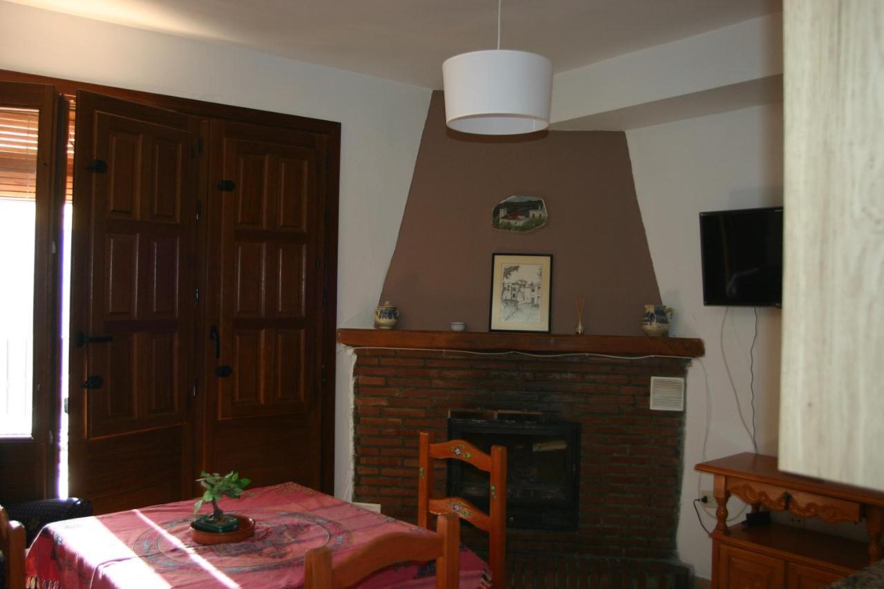 Apartamentos Y Casas Rurales Las Terrazas De La Alpujarra บูบิยอน ภายนอก รูปภาพ