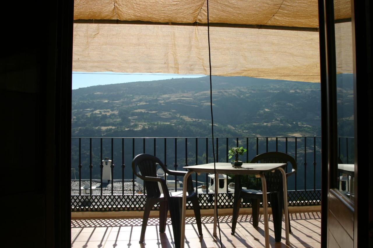 Apartamentos Y Casas Rurales Las Terrazas De La Alpujarra บูบิยอน ภายนอก รูปภาพ